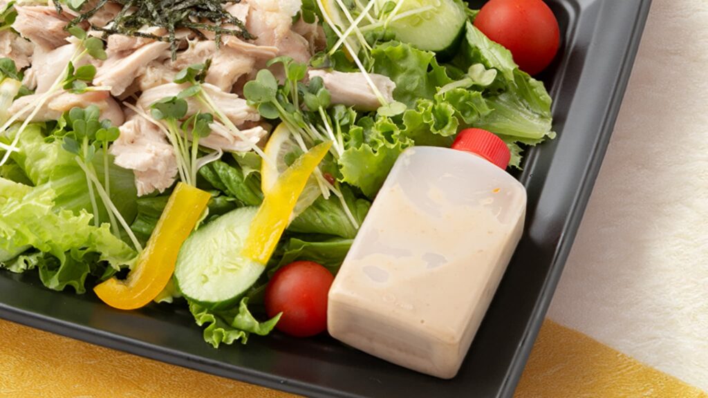 蒸し鶏サラダ
